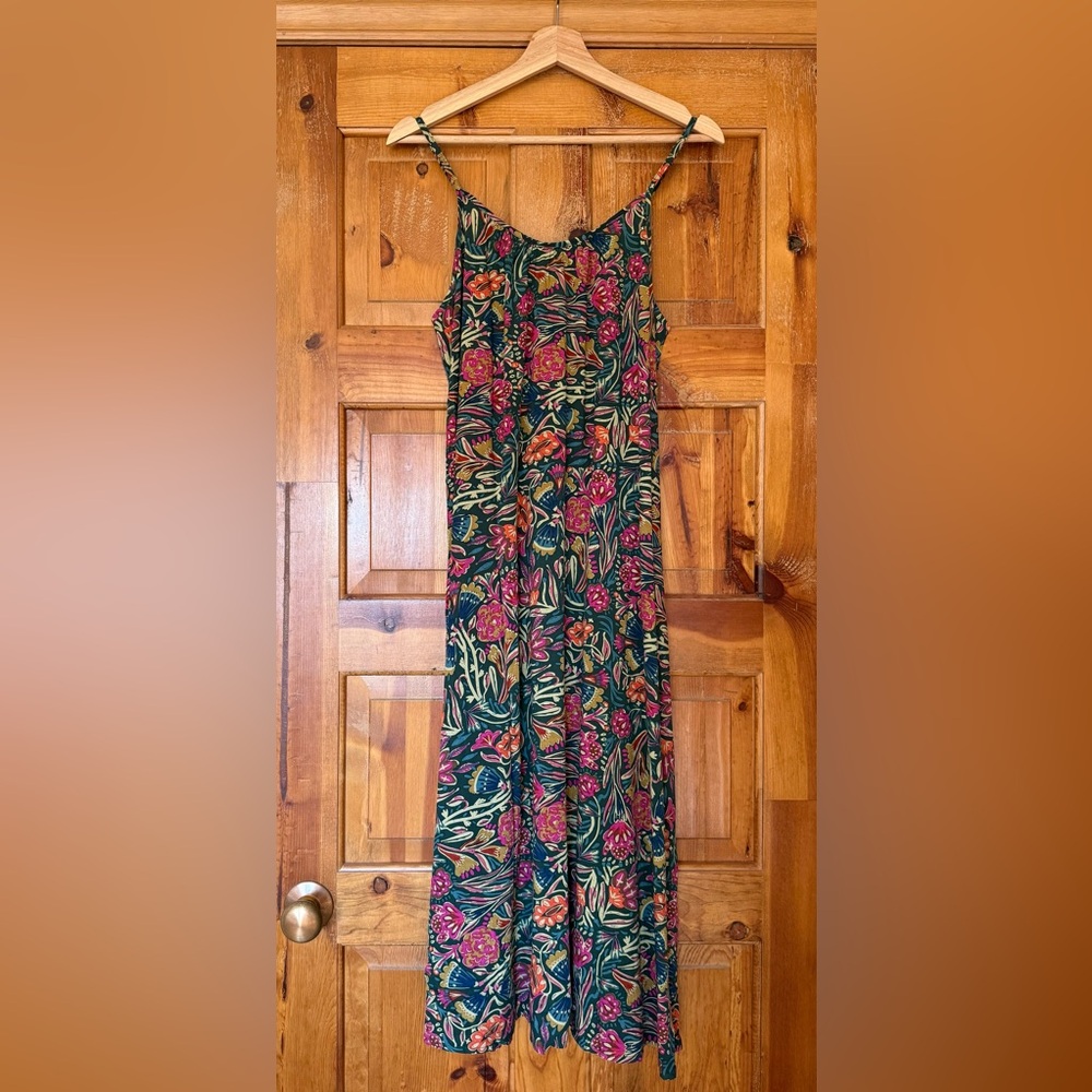 NWT Natural Life Lizzie dress in green floral size Small